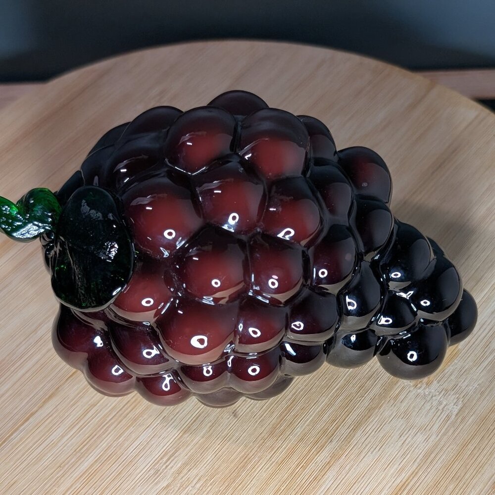 Elegant Glass Grape Cluster